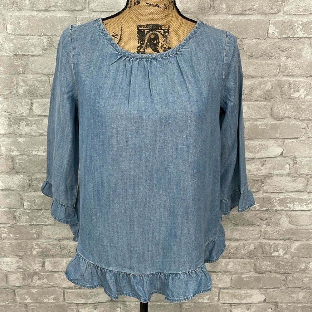 Gap Tencel Denim ruffle hem top